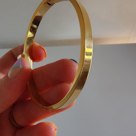 Neiman Marcus Pink 18K Gold Plated Clover Clic Clac Bracelet - Picture 4 of 5